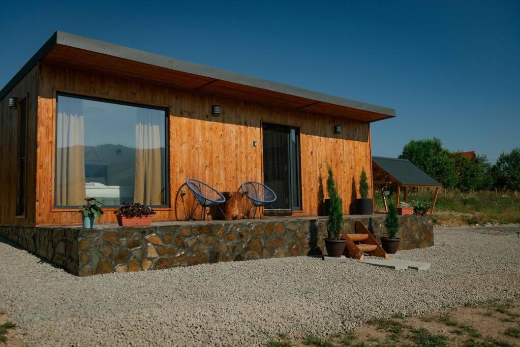 Cozy Cube - Tiny House Villa Saru Dornei Bagian luar foto
