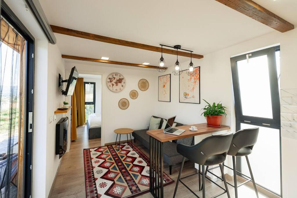 Cozy Cube - Tiny House Villa Saru Dornei Bagian luar foto